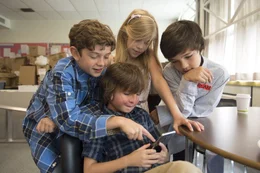 (v.l.n.r.) Jack Will (Noah Jupe); Auggie (Jacob Tremblay); Charlotte (Elle McKinnon); Julian (Bryce Gheisar)
