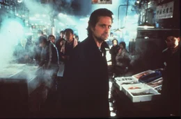 Der New Yorker Polizist Nick Conklin (Michael Douglas, M.) ist in Japan eigentlich nur als Beobachter zugelassen. Doch er widersetzt sich dem Gesetz und beschlie&szlig;t, auf eigene Faust zu ermitteln ...