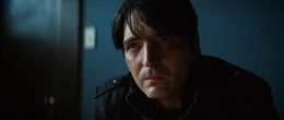 David Dastmalchian als Lester
