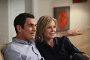 Phil (Ty Burrell) und Claire (Julie Bowen) feiern ihren Hochzeitstag und Claire hat sich auf die Schnelle noch etwas ganz Besonderes einfallen lassen...