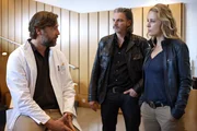 (v.li.): Nicki von Tempelhoff (Dr. Roman Haslinger), Stefan Jürgens (Carl Ribarski), Lilian Klebow (Penny Lanz). (v.li.): Nicki von Tempelhoff (Dr. Roman Haslinger), Stefan Jürgens (Carl Ribarski), Lilian Klebow (Penny Lanz).