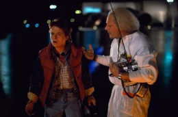 L-R: Marty McFly (Michael J. Fox) und Dr. Emmett Brown (Christopher Lloyd)