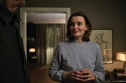 Lara (Birte Schn&ouml;ink) bei Peter Melzner (Stephan Bissmeier) Zuhause