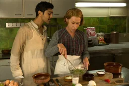 Hassan (Manish Dayal), Madame Mallory (Helen Mirren).