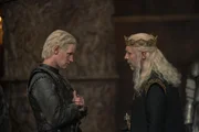 Daemon Targaryen (Matt Smith, l.); König Viserys I. Targaryen (Paddy Considine, r.) Daemon Targaryen (Matt Smith, l.); König Viserys I. Targaryen (Paddy Considine, r.)