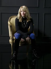 (3. Staffel) - Stellt das Leben ihrer Nachbarn gehörig auf den Kopf: Penny (Kaley Cuoco) ...