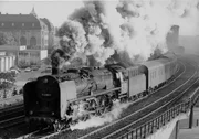 Die Schnellzuglok 01 2068 auf der Berliner Stadtbahnstrecke