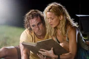 Die Suche nach dem Schatz l&auml;sst Benjamin (Matthew McConaughey, l.) und Tess (Kate Hudson, r.) ihre privaten Probleme vergessen ...