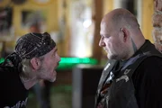 Johannes Krisch (Leo „Blade" Krüger, li.). Johannes Krisch (Leo „Blade" Krüger, li.).
