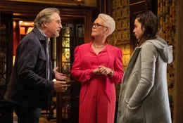 v.li.: Richard Drysdale (Don Johnson), Linda Drysdale (Jamie Lee Curtis), Marta Cabrera (Ana de Armas).