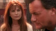 Monica (Roma Downey, l.) und Justinian Jones (John de Lancie)