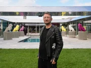 Der Österreicher Walter Temmer ist mit dem Handel von Domains wie preisvergleich.at reich geworden. Hier steht er vor seinem Wohnhaus in Leibnitz in der Steiermark. Der Österreicher Walter Temmer ist mit dem Handel von Domains wie preisvergleich.at reich geworden. Hier steht er vor seinem Wohnhaus in Leibnitz in der Steiermark.