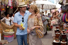 Auf der Suche nach sich selbst, hat Liz (Julia Roberts, r.) in Felipe (Javier Bardem, l.) die wahre Liebe gefunden ...