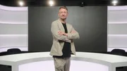 Der Österreicher Walter Temmer ist mit dem Handel von Domains wie preisvergleich.at reich geworden. Hier steht er in einem Videoproduktionsbereich, der zu seinen Geschäftsräumen gehört. Der Österreicher Walter Temmer ist mit dem Handel von Domains wie preisvergleich.at reich geworden. Hier steht er in einem Videoproduktionsbereich, der zu seinen Geschäftsräumen gehört.