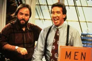 Tims (Tim Allen) Ex-Freundin hat sich in Al (Richard Karn, li.) verliebt. Da Al aber von ihr nichts wissen will, bittet er Tim um einen Gefallen. Tims (Tim Allen) Ex-Freundin hat sich in Al (Richard Karn, li.) verliebt. Da Al aber von ihr nichts wissen will, bittet er Tim um einen Gefallen.