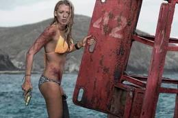 Nancy (Blake Lively).