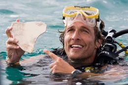 Benjamin (Matthew McConaughey) kann es nicht fassen: Seine lange Suche scheint sich endlich bezahlt zu machen ...
