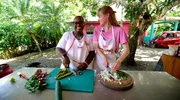 Nina Heins besucht einen costaricanischen Kochkurs bei Doria (li.). Nina Heins besucht einen costaricanischen Kochkurs bei Doria (li.).