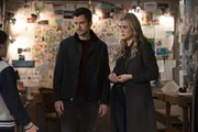 Zeke Landon (Matt Long, l.); Michaela Stone (Melissa Roxburgh, r.)