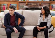 Dave Johnson (Max Greenfield, l.); Tina Butler (Tichina Arnold, r.)