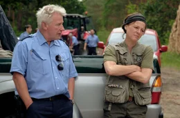 Wildh&uuml;terin Sara Jahnke (Maria Simon, re.) trifft in ihrer alten Heimat auf ihren Vater Robert (J&ouml;rg Sch&uuml;ttauf, li.).
