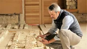 Alberto Montejo entschüsselt die Geheimnisse der Palaststadt Medina Azahara, die seit 1.000 Jahren vor Cordoba in Ruinen liegt. Alberto Montejo entschüsselt die Geheimnisse der Palaststadt Medina Azahara, die seit 1.000 Jahren vor Cordoba in Ruinen liegt.