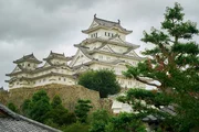 Die Himeji-Burg aus dem 17. Jahrhundert ist bereits seit 1993 UNESCO-Weltkulturerbe. Die Himeji-Burg aus dem 17. Jahrhundert ist bereits seit 1993 UNESCO-Weltkulturerbe.