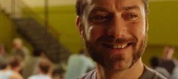 Vor zw&ouml;lf Jahren hat er seinen Boss gedeckt und ist f&uuml;r ihn in den Knast gewandert: Safe-Knacker Dom Hemingway (Jude Law) ...