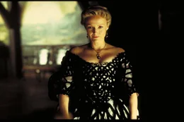 Als sich in dem kleinen &Ouml;rtchen Sleepy Hollow nachts schreckliche Dinge abspielen, traut sich auch Lady Van Tassel (Miranda Richardson) nicht mehr aus dem Haus ...