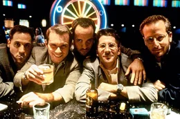 Bad Boys: (V.l.) Kyle (Jon Favreau), Robert (Christian Slater), Michael (Jeremy Piven), Charles (Leland Orser) und Adam (Daniel Stern).