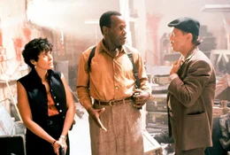 Im Kampf gegen den Drogensumpf: Leona (Maria Conchita Alonso, l.), Detective Harrigan (Danny Glover, M.) und Danny (Ruben Blades, r.) ...