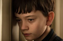 Conor (Lewis MacDougall)