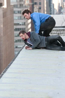L-R: Joey Cassidy (Jamie Bell) und Nick Cassidy (Sam Worthington)