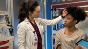 V.l.: Dr. Natalie Manning (Torrey DeVitto)