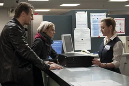 Dr. Martin Harris (Liam Neeson, l.), Gina (Diane Kruger, m.)