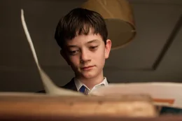 Conor (Lewis MacDougall)