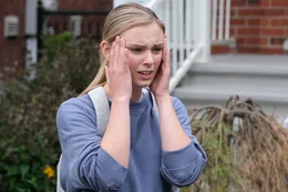 Carrie Dawson (Aviva Mongillo)