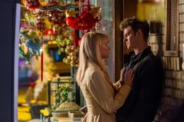 Peter Parkers (Andrew Garfield) Doppelleben stellt die Beziehung zu seiner Freundin Gwen (Emma Stone) auf eine harte Zerrei&szlig;probe.