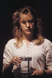 Dr. Nancy DaSilva (Felicity Huffman)