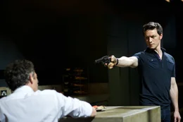 Was ist Realit&auml;t und was hypnotische Suggestion? Verzweifelt versucht Kunstauktionator Simon (James McAvoy, r.), seine Erinnerungen zur&uuml;ckzubekommen. Doch das ist angesichts seiner unehrlichen Gegner gar nicht so einfach ...