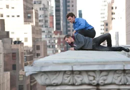 L-R: Joey Cassidy (Jamie Bell) und Nick Cassidy (Sam Worthington)