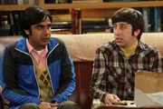 Sind überrascht, als ihnen Sheldon mitteilt, dass er seinen Ernährungsplan umgestellt hat: Koothrappali (Kunal Nayyar, l.) und Wolowitz (Simon Helberg, r.)