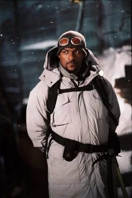 Auf ihn wartet das nackte Grauen: Sicherheitsexperte Maxwell Stafford (Colin Salmon) ...