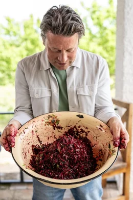 Jamie Oliver  +++ Die Verwendung des sendungsbezogenen Materials ist nur mit dem Hinweis und Verlinkung auf RTL+ gestattet. +++