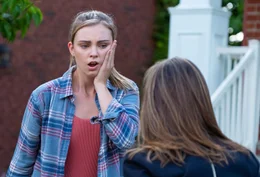 L-R: Carrie Dawson (Aviva Mongillo), Madeline Cooper (Bree Turner)