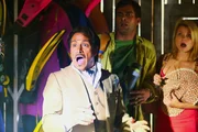 Ramon (Erdogan Atalay, li.), Michael (Kai Schumann) und Rebecca (Annette Frier) trauen ihren Augen nicht, als sie einen schleimigen Geist entdecken...