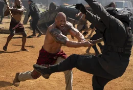 Luke Hobbs (Dwayne Johnson)