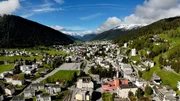Davos ist die höchstgelegenste Stadt Europas. Davos ist die höchstgelegenste Stadt Europas.