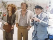 Jonathan (Robert Wagner, M.) hat sein Erinnerungsvermögen verloren. Jennifer (Stefanie Powers, l.) und Max (Lionel Stander) versuchen alles, damit sich sein Zustand bald ändert ...