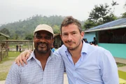Amazing Hotels – Mashpi Lodge, Ecuador Giles Coren mit José in der Mashpi Lodge
